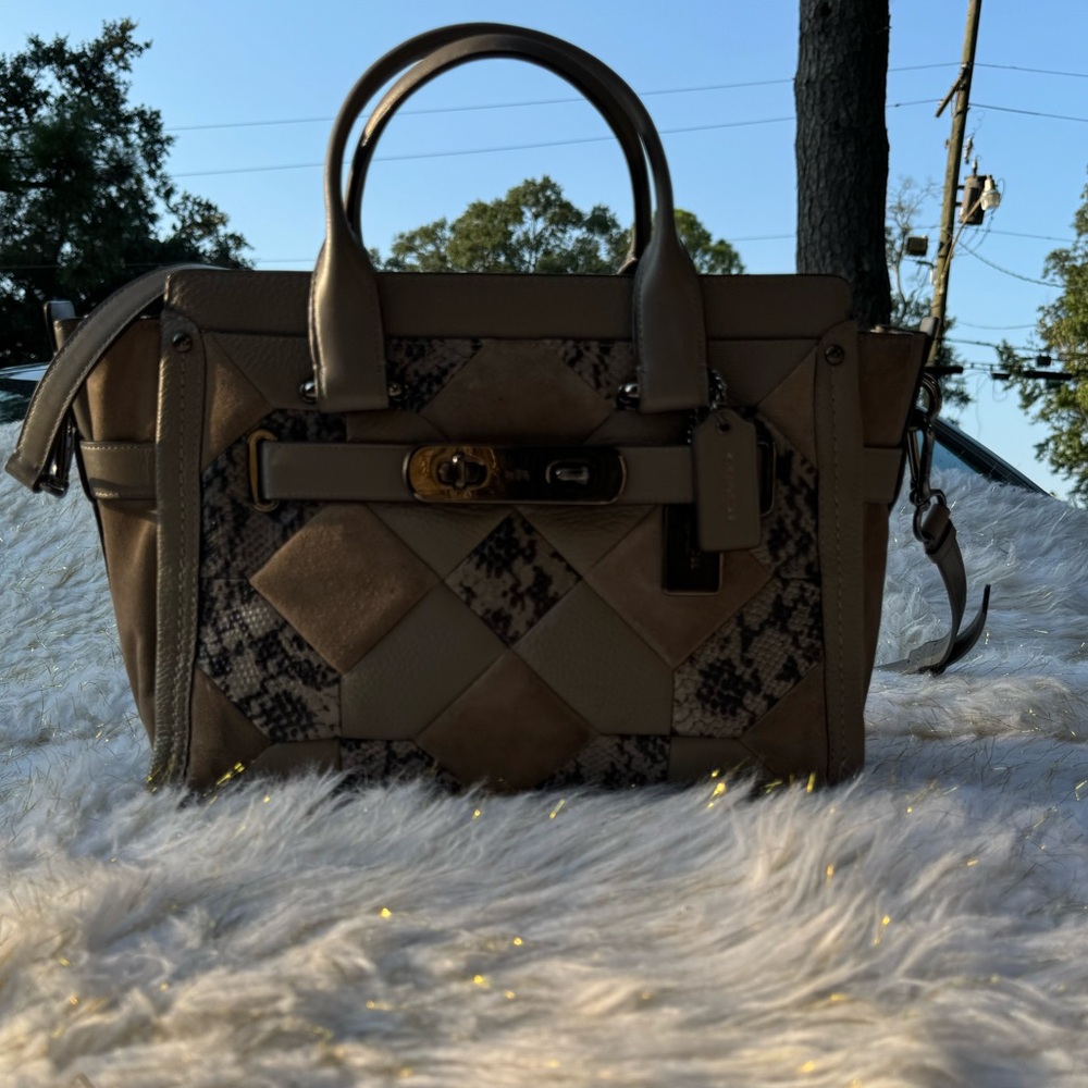 Coach Swagger Bag